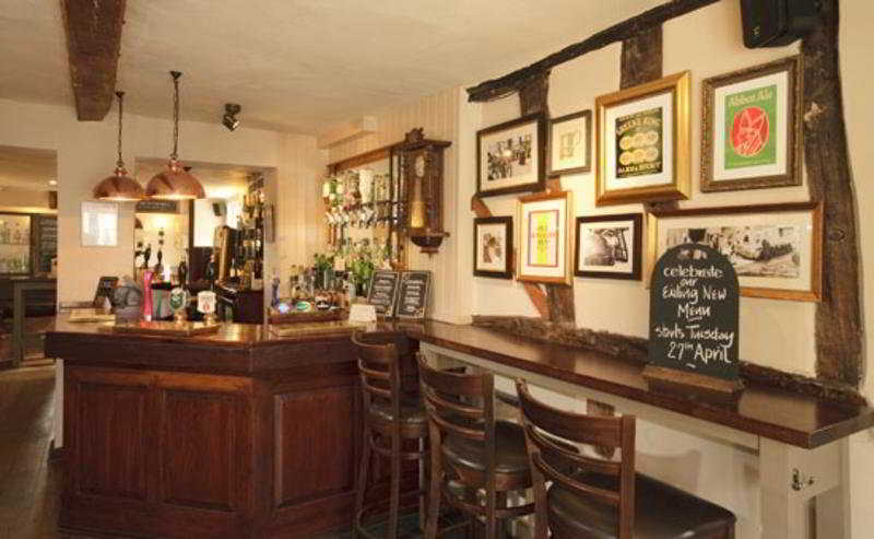 The Bell Hotel & Inn By Greene King Inns Woburn Ristorante foto
