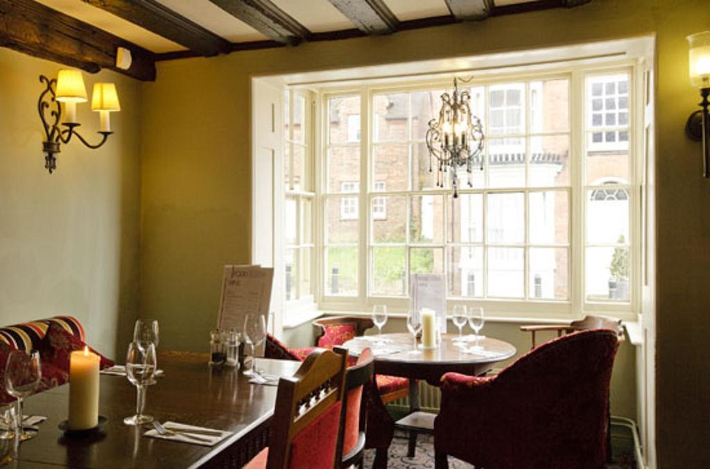 The Bell Hotel & Inn By Greene King Inns Woburn Ristorante foto